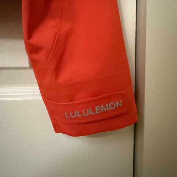 Lululemon Rain Chaser - Autumn Red - Size 2 - Picture 5 of 7